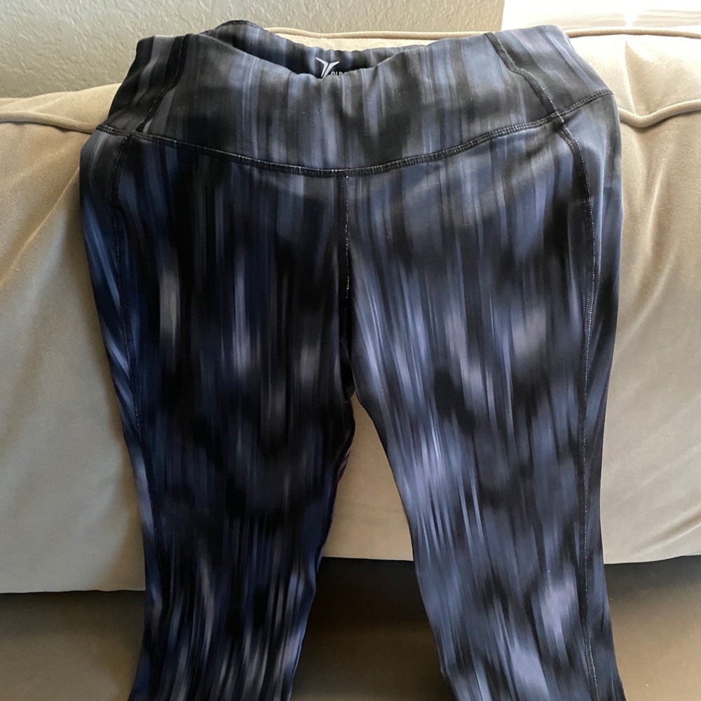Old Navy Active Yoga Capris